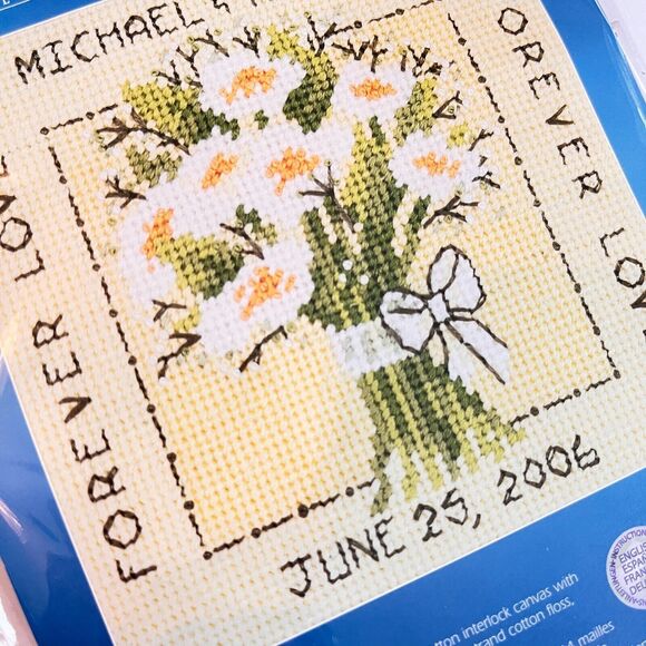 Janlynn FOREVER LOVE #015-0235 Counted Cross Stitch Kit NEW Sealed Rare 2006 - Picture 2 of 4